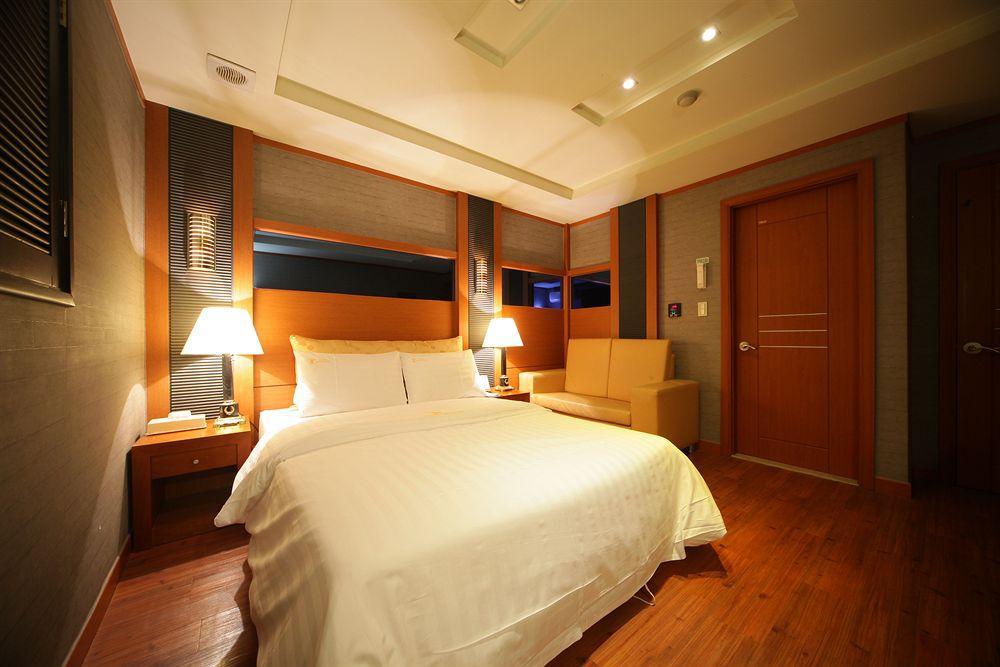 Hotel Noblesse, Yeoksam Seul Zewnętrze zdjęcie