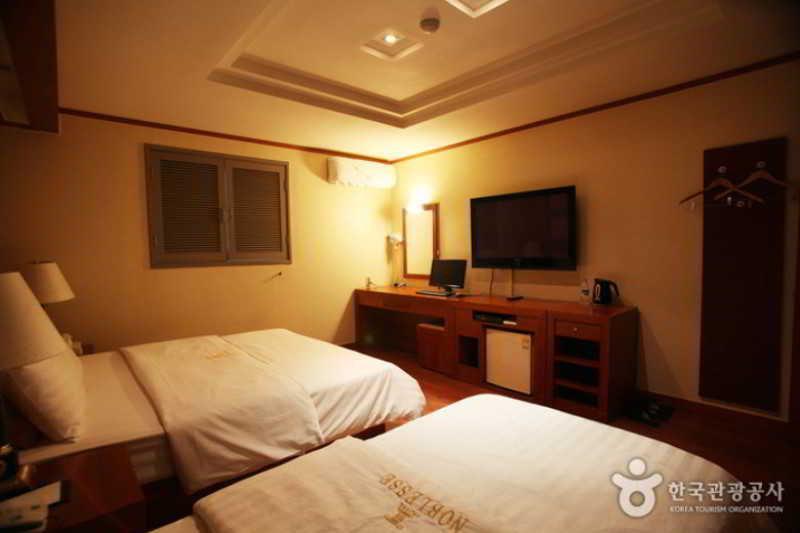 Hotel Noblesse, Yeoksam Seul Zewnętrze zdjęcie