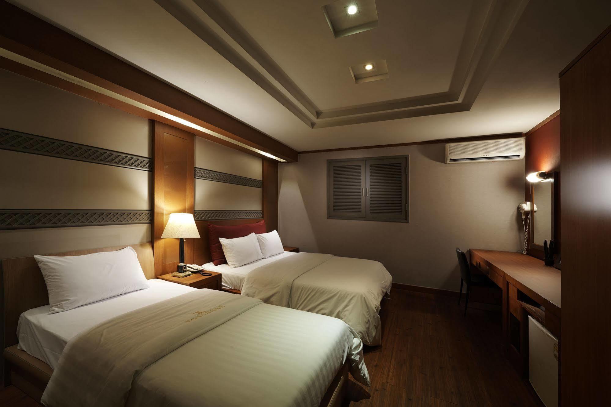 Hotel Noblesse, Yeoksam Seul Zewnętrze zdjęcie
