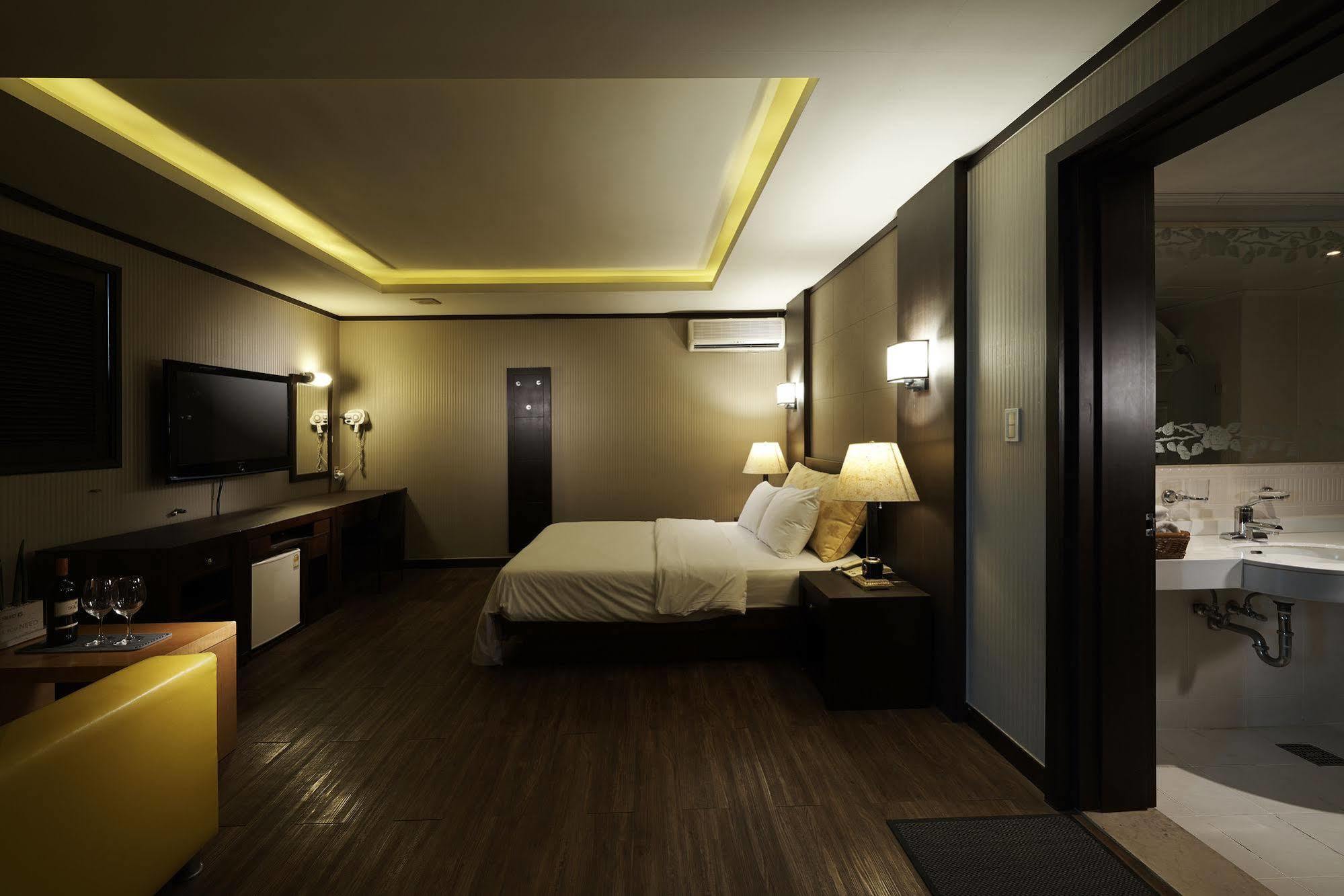 Hotel Noblesse, Yeoksam Seul Zewnętrze zdjęcie