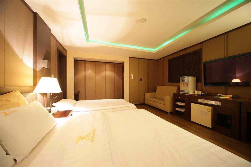 Hotel Noblesse, Yeoksam Seul Zewnętrze zdjęcie